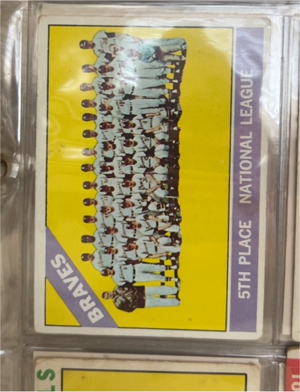 1966 Topps #326 Atlanta Braves Team Card — front
