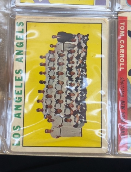 1964 Topps #213 Los Angeles Angels Team — front
