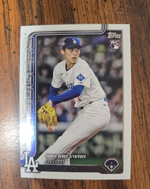 2025 Topps Update #US199 Roki Sasaki — front