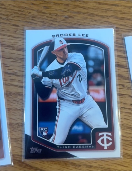 2025 Topps Flagship Collection 2 #69 Brooks Lee — front