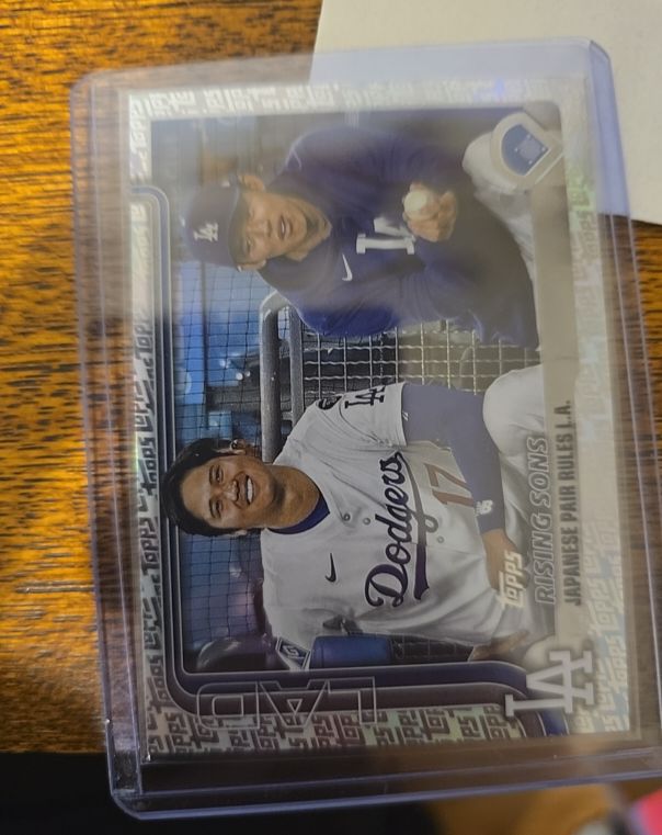 2025 Topps Update #US218 Shohei Ohtani & Roki Sasaki Rising Sons — front