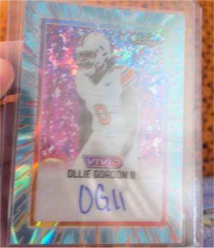 2025 Leaf Vivid #3 Ollie Gordon II — front