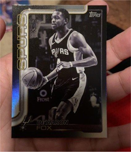 2025-26 Topps Basketball #196 De'Aaron Fox — front