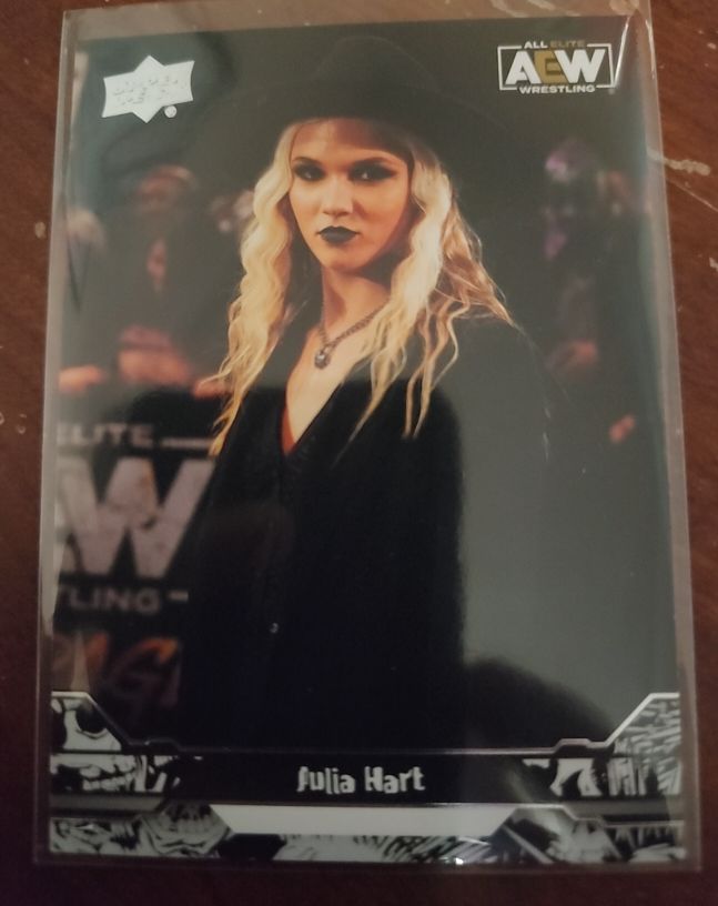 2023 Upper Deck AEW #90302 Julia Hart — front