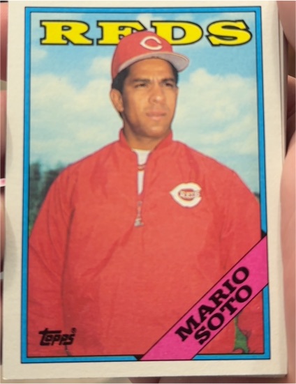 1988 Topps #666 Mario Soto — front
