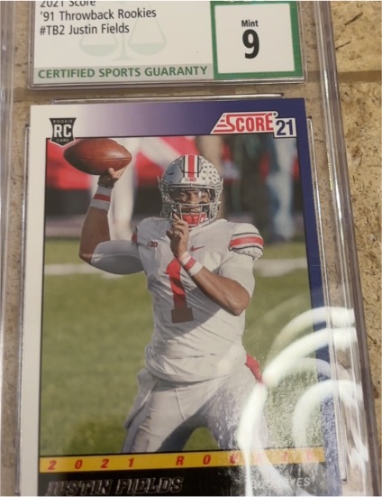 2021 Panini Score #TB2 Justin Fields — front
