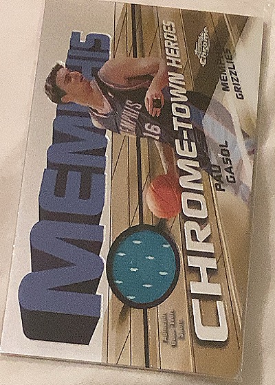 2004-05 Topps Chrome Chrome-Town Heroes #CTH-PG Pau Gasol — front