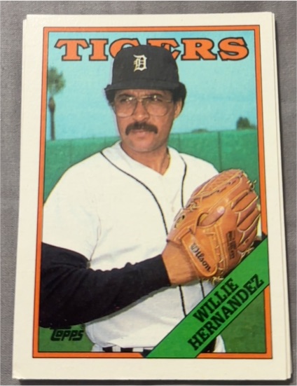 1988 Topps #713 Willie Hernandez — front