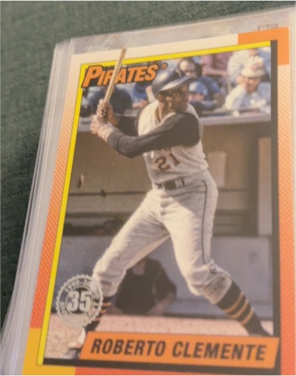 1990 Topps #T90-27 Roberto Clemente — front