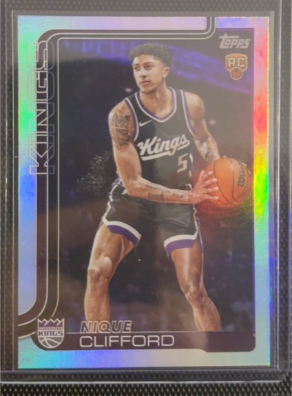 2025-26 Topps #224 Nique Clifford — front