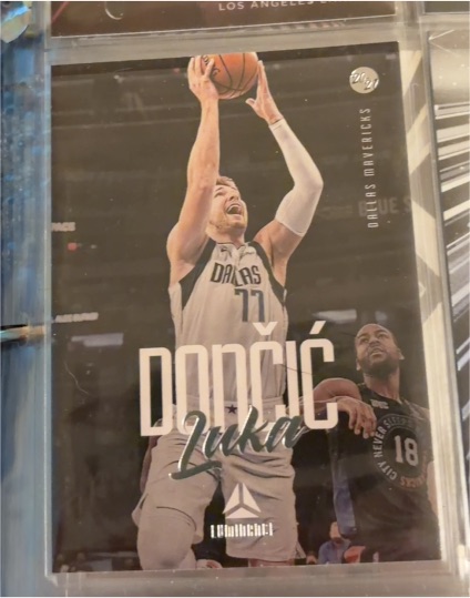 2020-21 Panini Chronicles #160 Luka Doncic — front