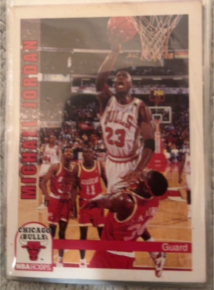 1992-93 Hoops #30 Michael Jordan — front