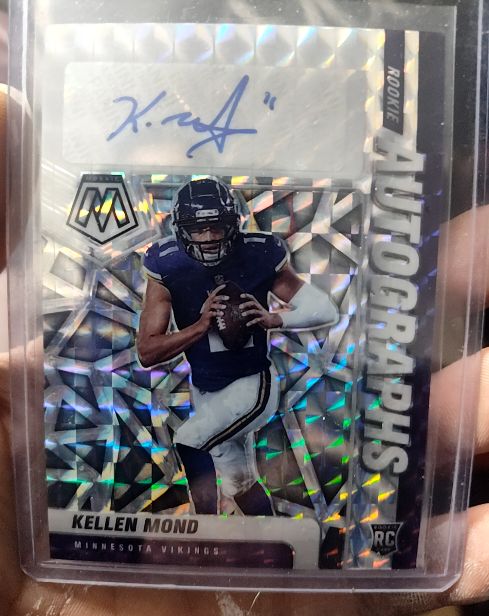2021 Panini Mosaic #RA-21 Kellen Mond Rookie Autograph — front