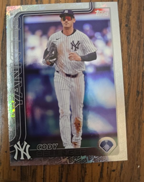 2025 Topps Update #US50 Cody Bellinger — front