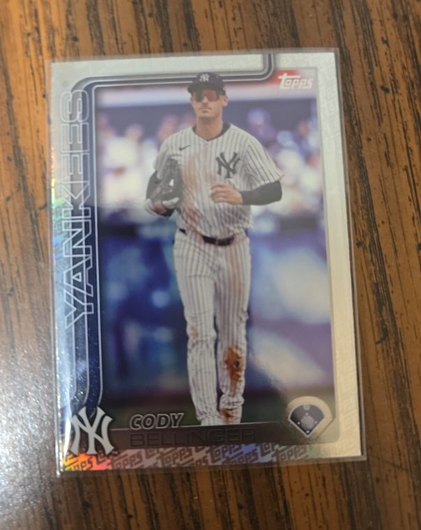 2025 Topps Update #US50 Cody Bellinger — front