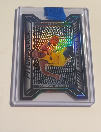 2020-21 Panini Obsidian Pitch Black #21 Donovan Mitchell — front