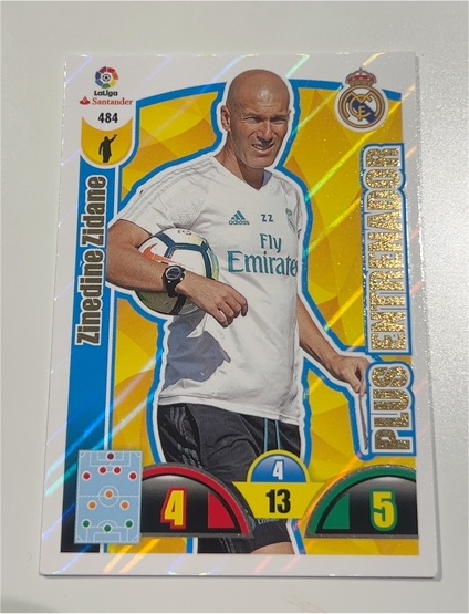 2017 Panini Adrenalyn XL #484 Zinedine Zidane — front