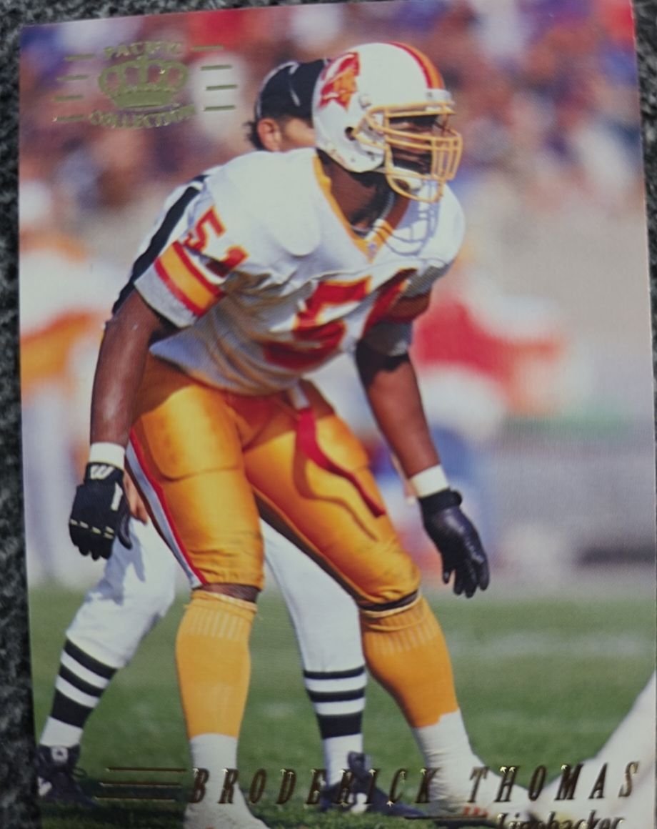 1994 Pacific #339 Broderick Thomas — front