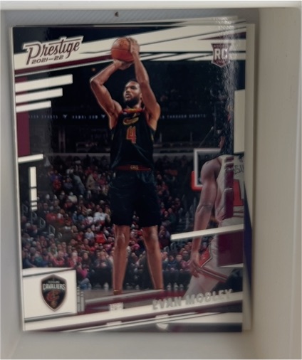 2021-22 Panini Chronicles Prestige #67 Evan Mobley Rookie — front