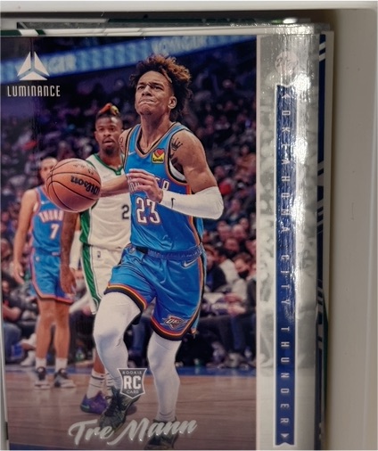 2021-22 Panini Chronicles Luminance #258 Tre Mann — front