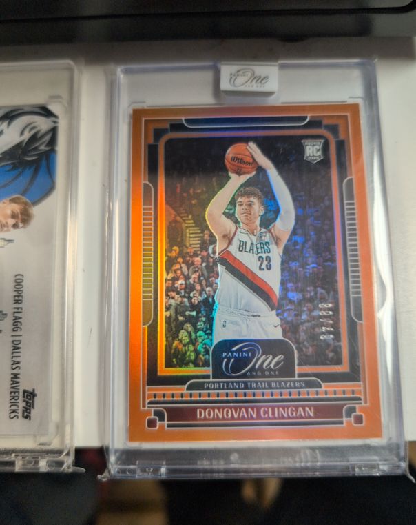 2024-25 Panini One and One #S1 Donovan Clingan — front