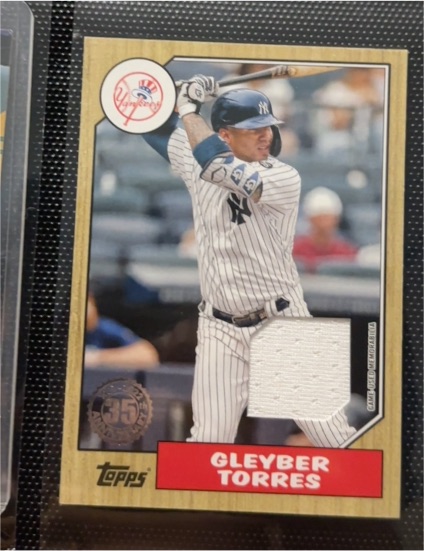 2022 Topps Series 1 1987 Topps Baseball Jersey Relic Card #87R-GT Gleyber Torres — front