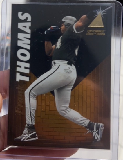 1995 Pinnacle Zenith Edition #33 Frank Thomas — front