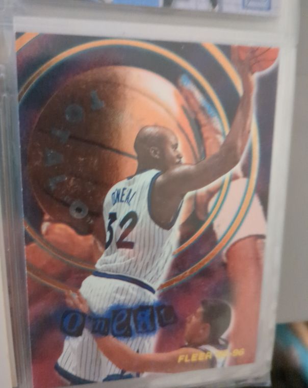 1995-96 Fleer #6 Shaquille O'Neal Total O — front