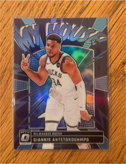 2024-25 Donruss Optic #5 Giannis Antetokounmpo — front