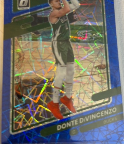 2021-22 Panini Donruss Optic #90 Donte DiVincenzo Blue Velocity Prizm — front