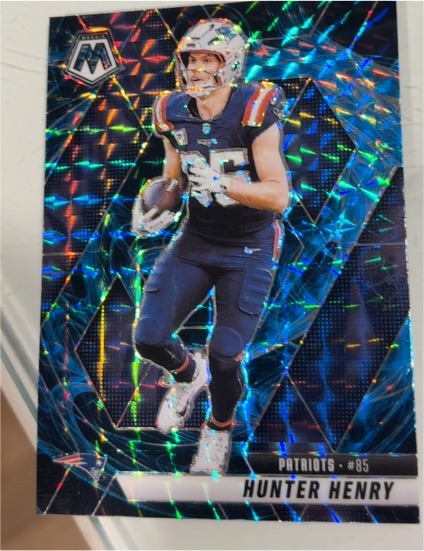2023 Panini Mosaic #85 Hunter Henry — front
