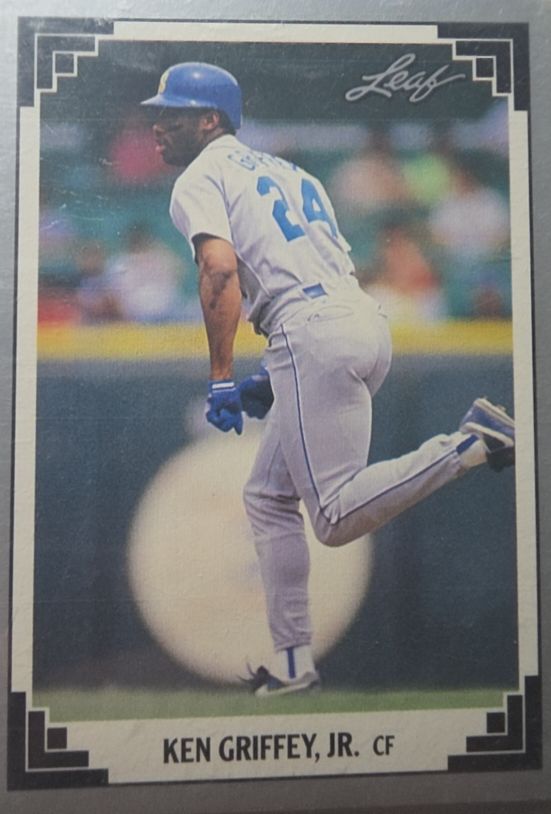 1991 Leaf #372 Ken Griffey, Jr. — front