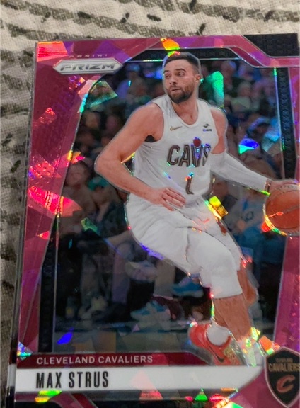 2024-25 Panini Prizm #27 Max Strus — front