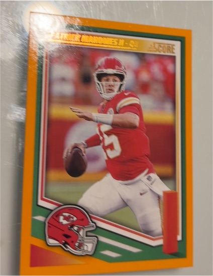 2025 Panini Score #100 Patrick Mahomes II — front