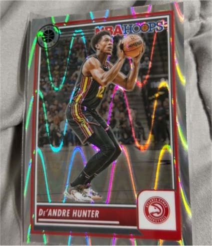 2023-24 Panini NBA Hoops Premium Stock #160 De'Andre Hunter — front