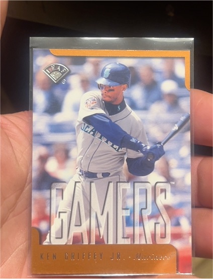 1997 Leaf #371 Ken Griffey Jr. Gamers — front