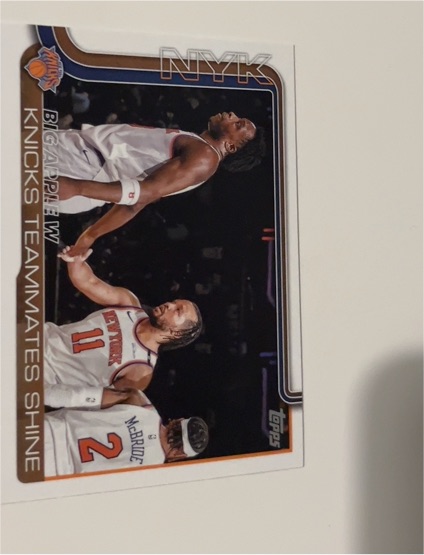 2025-26 Topps #274 Big Apple W: Knicks Teammates Shine — front