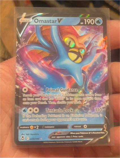 2022 Pokémon #035 Omastar V — front
