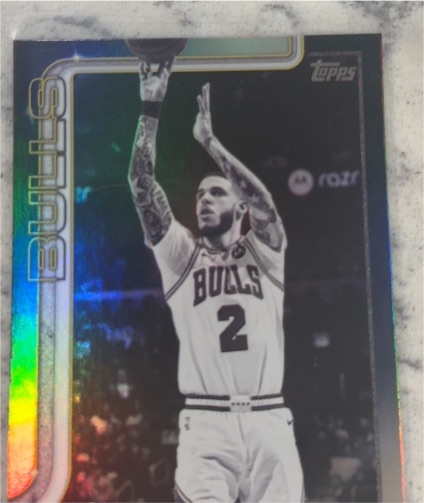 2025-26 Topps Black Friday Blackout Parallel #39 Lonzo Ball — front