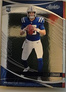 2025 Panini Absolute #172 Riley Leonard — front