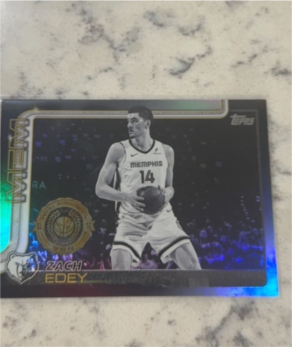 2025-26 Topps #186 Zach Edey — front