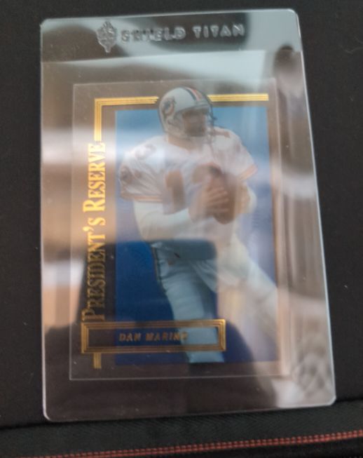 1996 Collector's Edge President's Reserve #105 Dan Marino — front