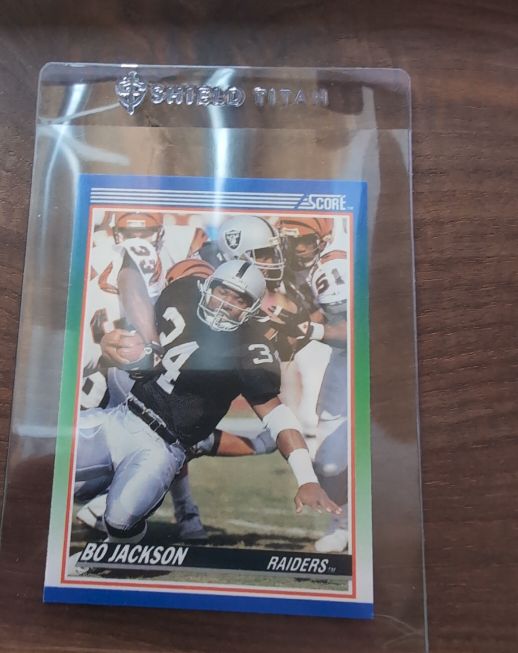 1990 Score #330 Bo Jackson — front