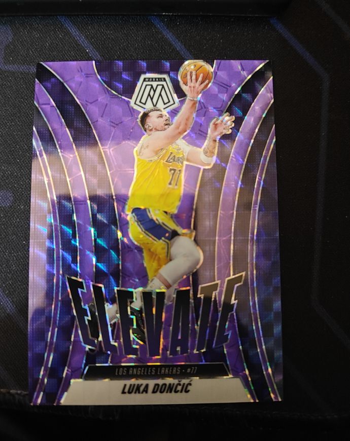 2024-25 Panini Mosaic #16 Luka Dončić — front