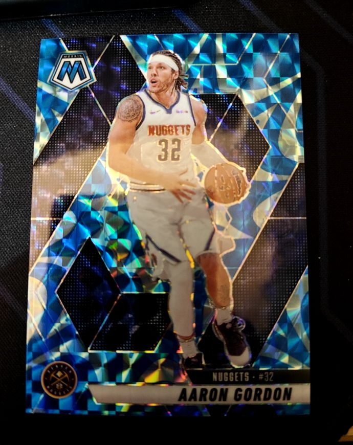 2024-25 Panini Mosaic #90 Aaron Gordon — front