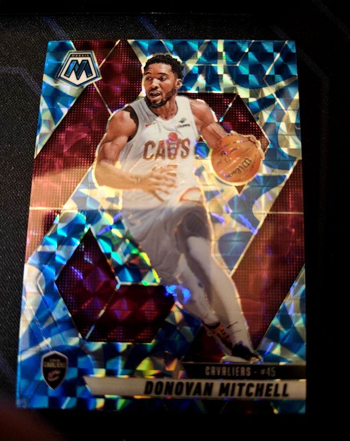 2024-25 Panini Mosaic #102 Donovan Mitchell — front