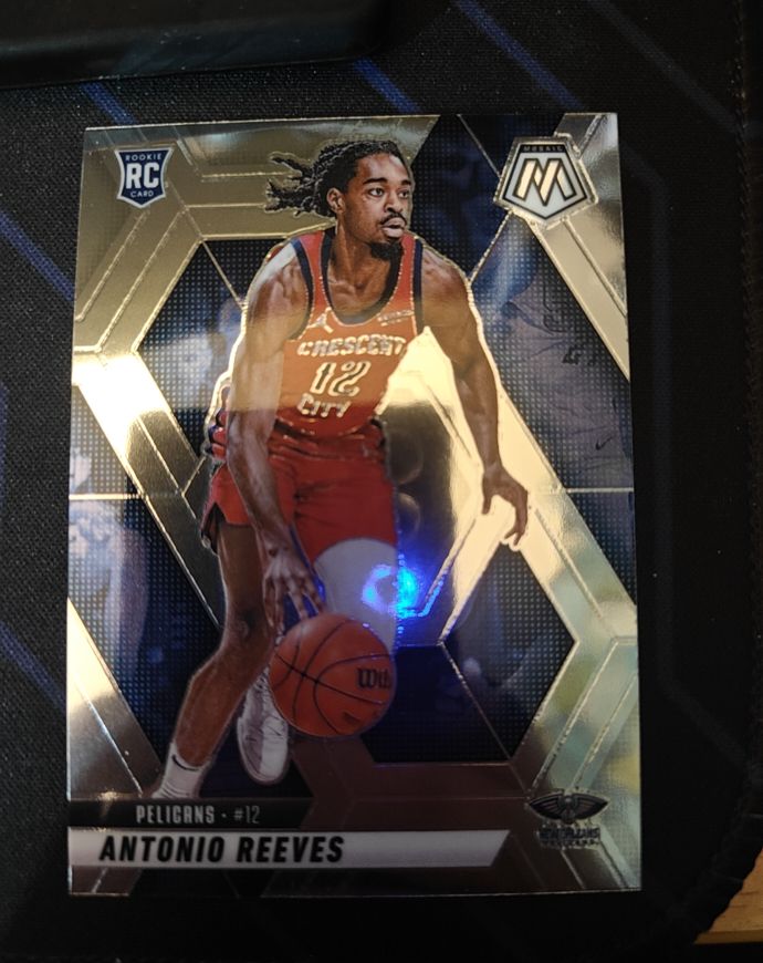 2024-25 Panini Mosaic #11919 Antonio Reeves — front