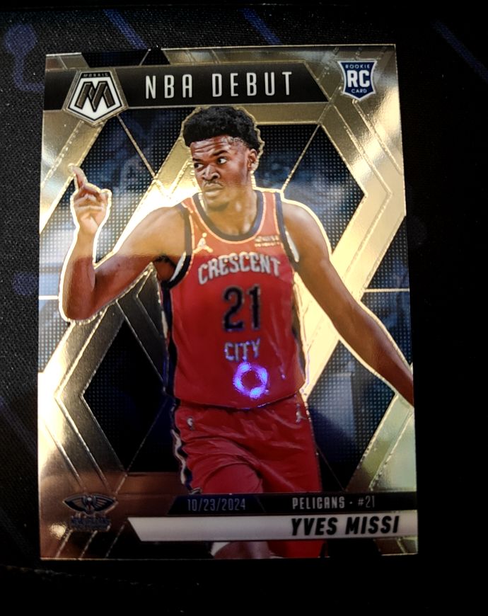 2024-25 Panini Mosaic NBA Debut #255 Yves Missi — front