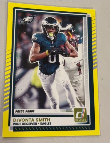 2025 Donruss #34 DeVonta Smith — front