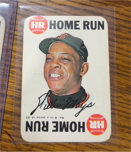 1968 Topps Game #8 Willie Mays — front
